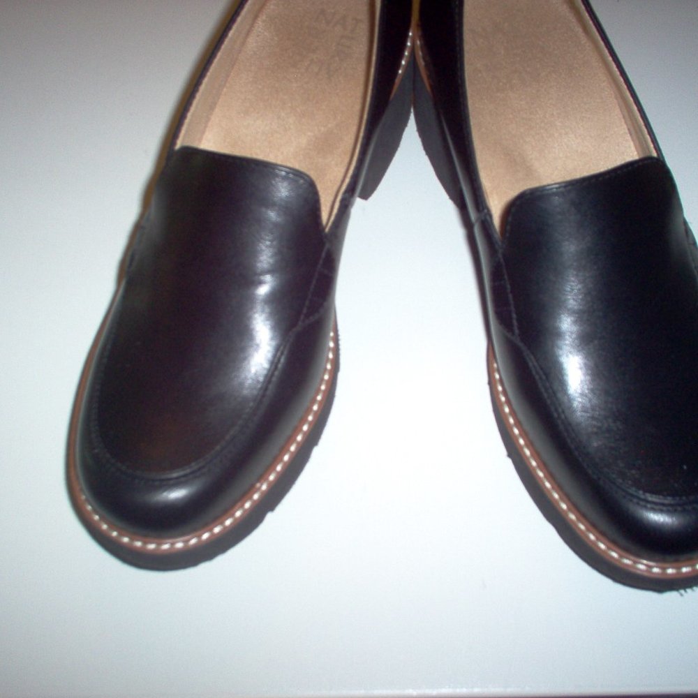 Naturalizer Cabaret Loafer (PRE-OWNED) , Size 9